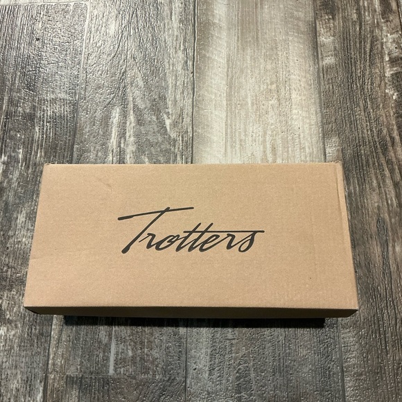 Trotter’s Elegant Black Women's Loafers Size 6.5 Wide - Picture 14 of 16